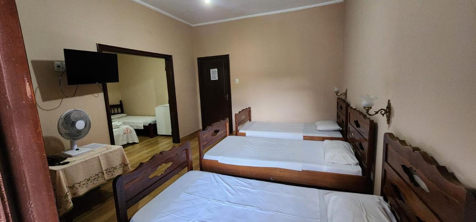 Hotel Floresta Poços de Caldas Екстериор снимка